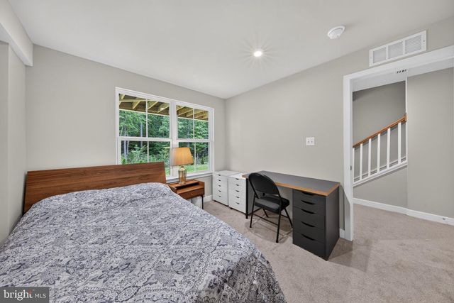 1863 BERGERAC, Newark, DE 19702