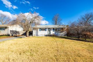 42 Avery Road, Newington, CT 06111