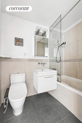 2311 21st Ave Apt 3C, New York City, NY 11105