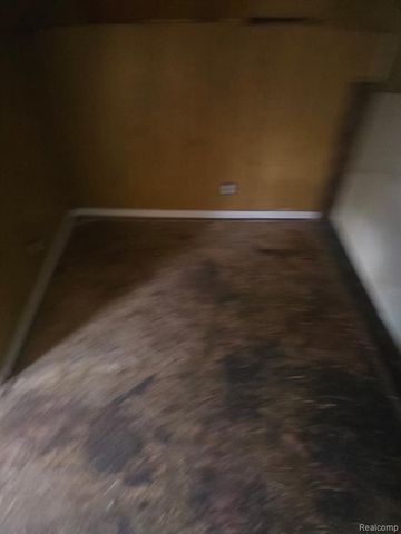 6108 Iroquois Street, Detroit, MI 48213