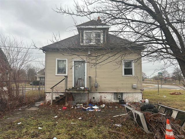 6108 Iroquois Street, Detroit, MI 48213