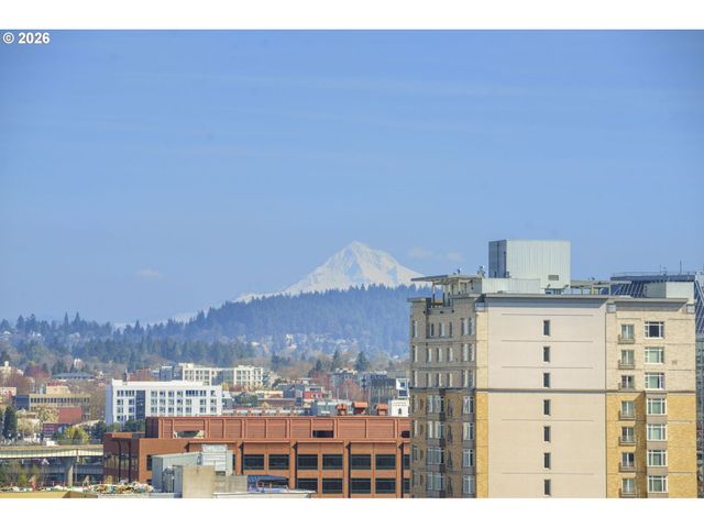 937 Nw GLISAN St 336, Portland, OR 97209