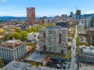937 Nw GLISAN St 336, Portland, OR 97209
