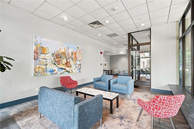 505 Admirals Walk 505, Buffalo, NY 14202