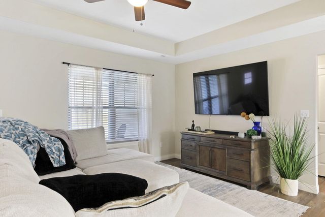 5524 SWEETGUM CIR, Columbia, MO 65202