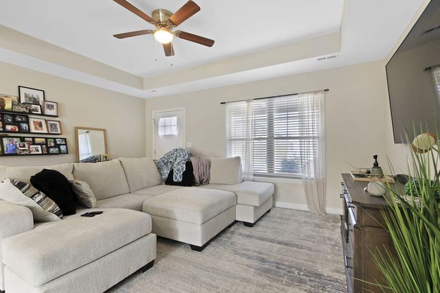 5524 SWEETGUM CIR, Columbia, MO 65202