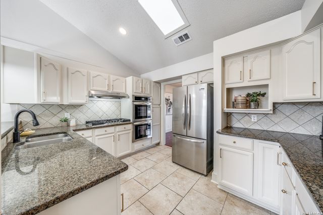 626 Moorside, Windcrest, TX 78239