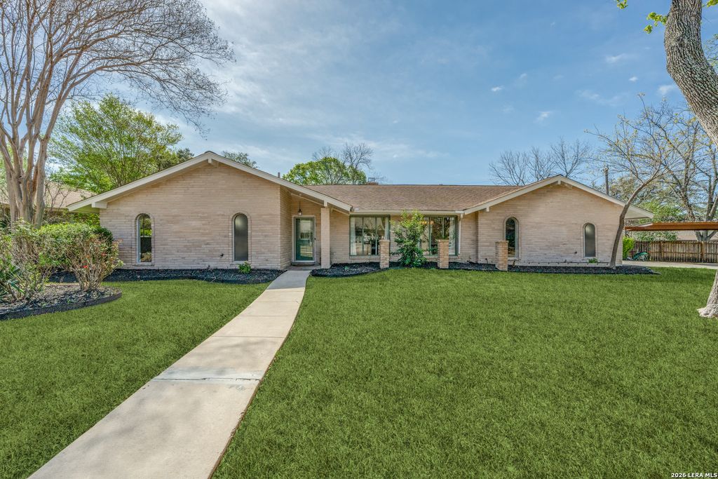 626 Moorside, Windcrest, TX 78239