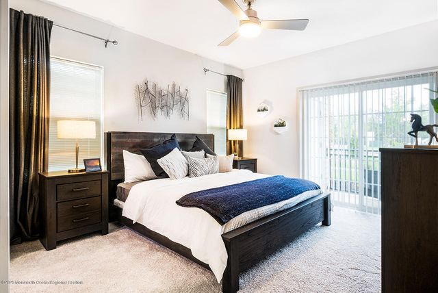 2517 Stallion Circle E, Toms River, NJ 08755