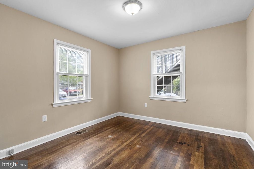Image 15 of property listing at 4719 QUEENSBURY RD, Riverdale, MD 20737