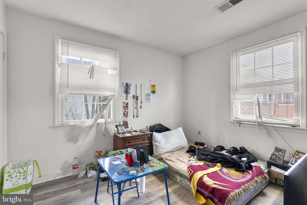 Image 23 of property listing at 4719 QUEENSBURY RD, Riverdale, MD 20737