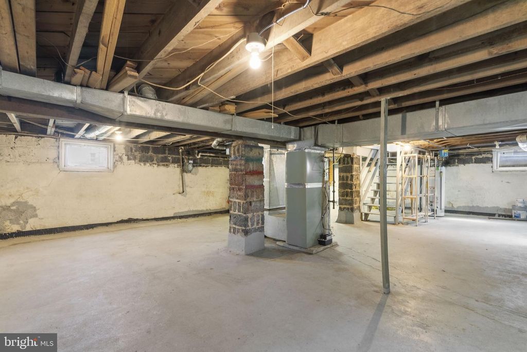 Image 26 of property listing at 4719 QUEENSBURY RD, Riverdale, MD 20737