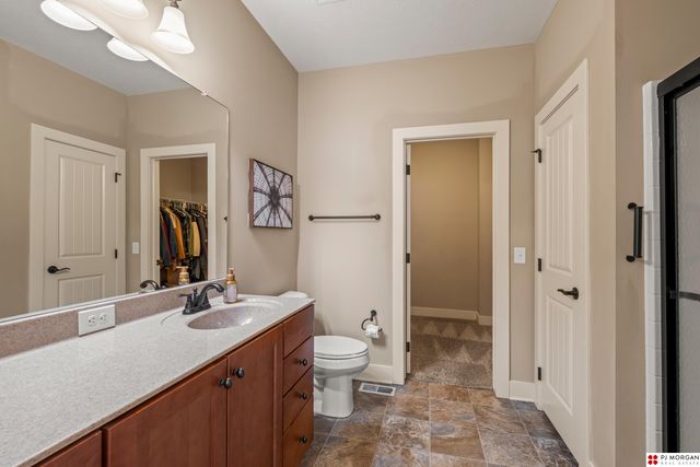 15809 Young Circle, Bennington, NE 68007