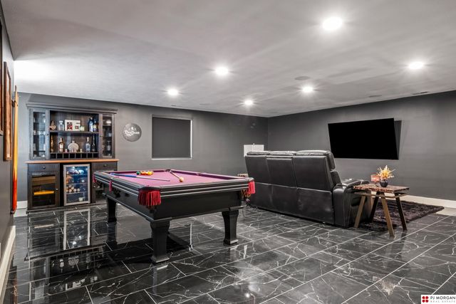 15809 Young Circle, Bennington, NE 68007