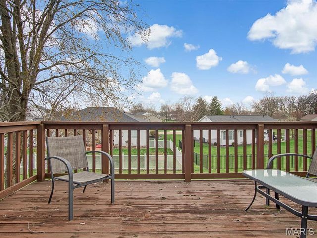454 Mary Drive, Waterloo, IL 62298