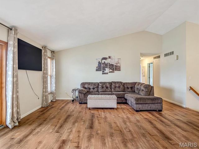 454 Mary Drive, Waterloo, IL 62298