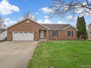 454 Mary Drive, Waterloo, IL 62298