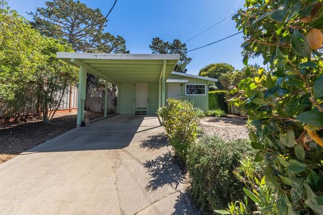 1227 Shafter Avenue, Pacific Grove, CA 93950