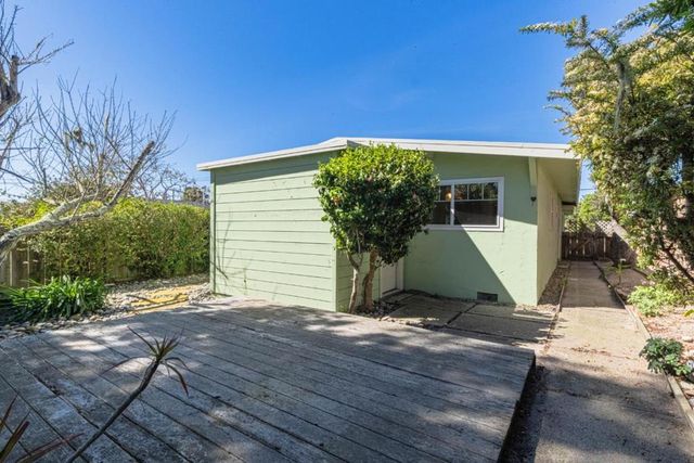 1227 Shafter Avenue, Pacific Grove, CA 93950