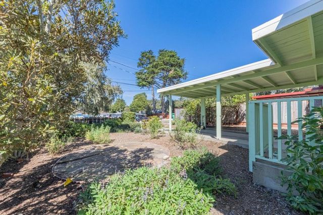 1227 Shafter Avenue, Pacific Grove, CA 93950