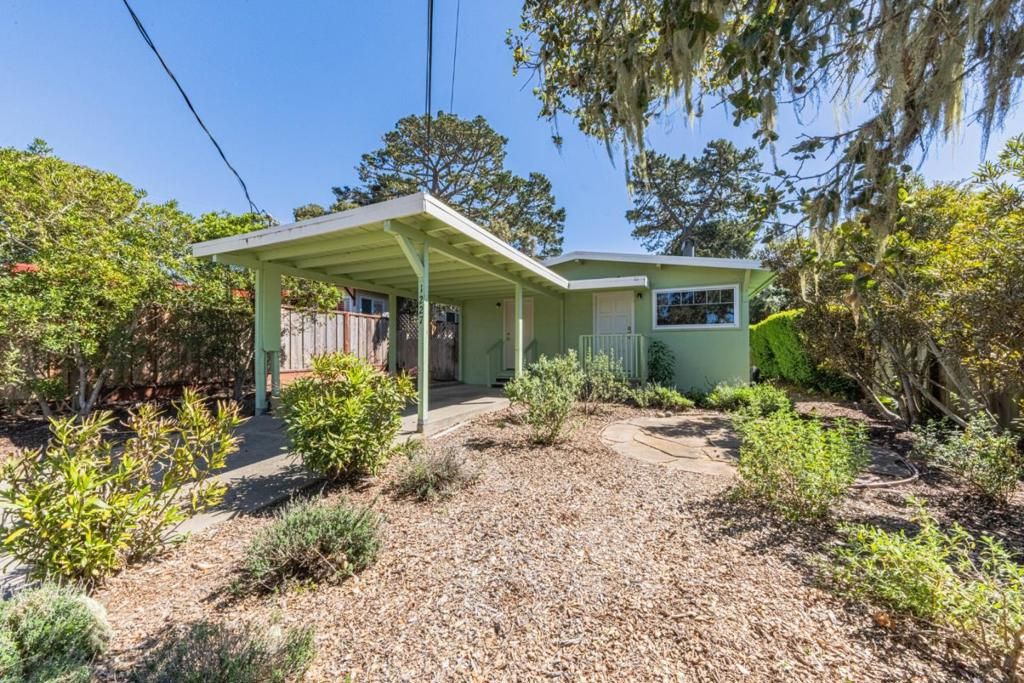 1227 Shafter Avenue, Pacific Grove, CA 93950