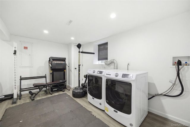 2809 Heather Avenue, Medford, NY 11763