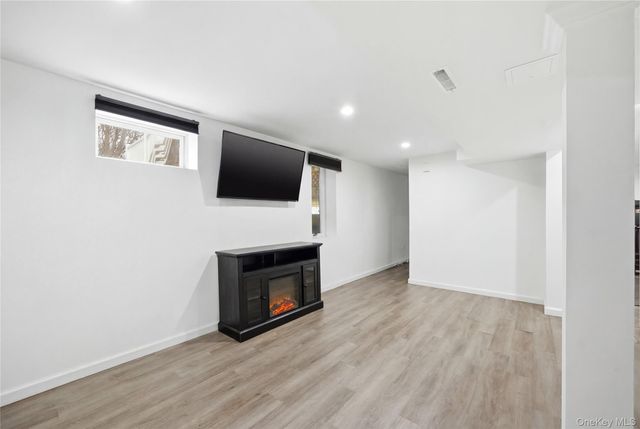 2809 Heather Avenue, Medford, NY 11763