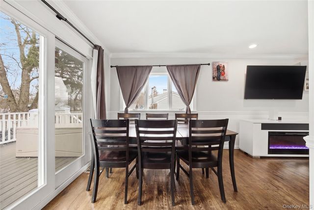 2809 Heather Avenue, Medford, NY 11763