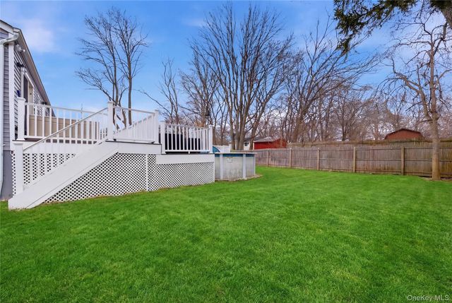 2809 Heather Avenue, Medford, NY 11763