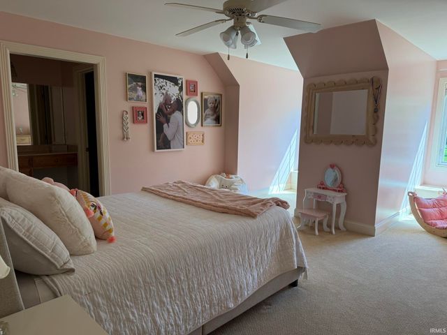 4433 Cherry Blossom Court, Newburgh, IN 47630