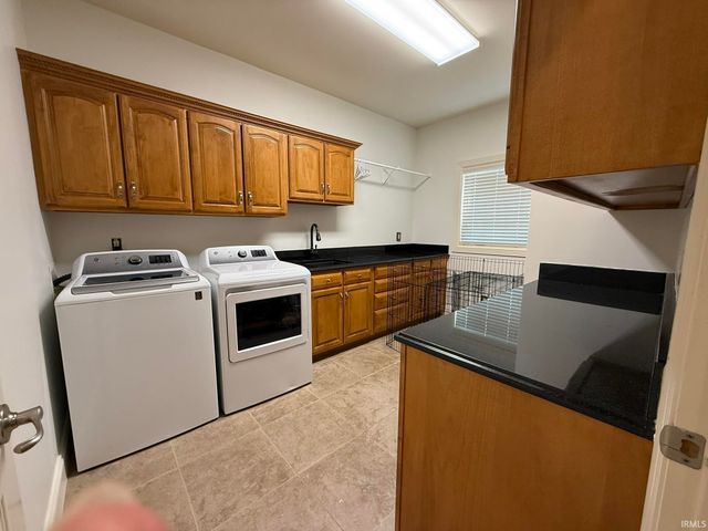 4433 Cherry Blossom Court, Newburgh, IN 47630