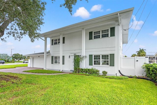 4000 14TH WAY NE, St Petersburg, FL 33703