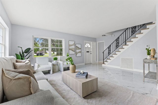 4000 14TH WAY NE, St Petersburg, FL 33703