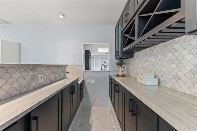 4000 14TH WAY NE, St Petersburg, FL 33703