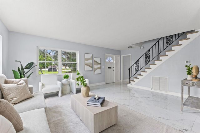 4000 14TH WAY NE, St Petersburg, FL 33703