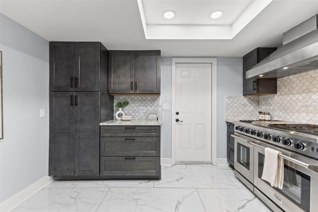 4000 14TH WAY NE, St Petersburg, FL 33703