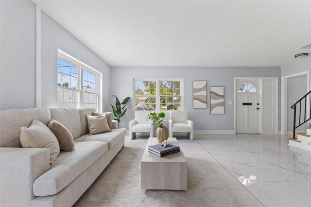 4000 14TH WAY NE, St Petersburg, FL 33703