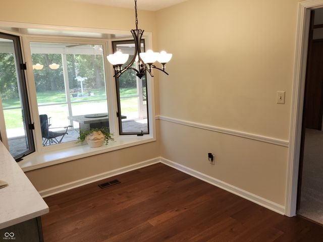 911 E Greyhound Pass, Carmel, IN 46032