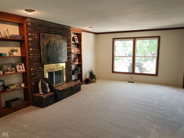 911 E Greyhound Pass, Carmel, IN 46032