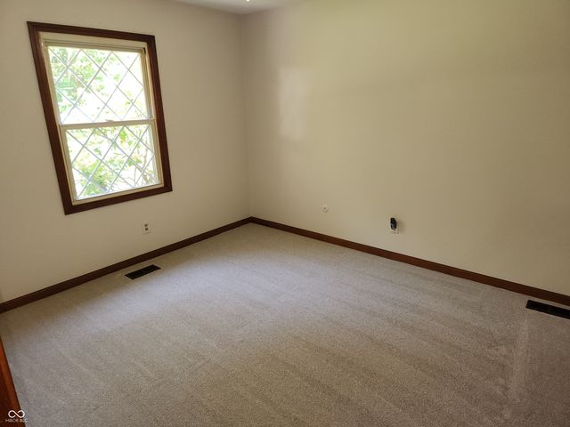 911 E Greyhound Pass, Carmel, IN 46032