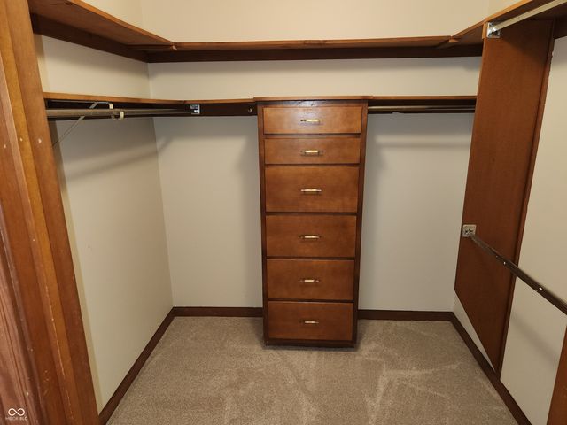 911 E Greyhound Pass, Carmel, IN 46032