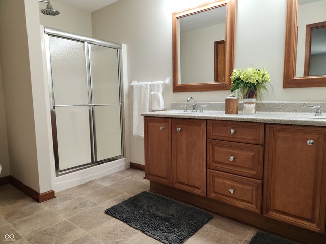 911 E Greyhound Pass, Carmel, IN 46032