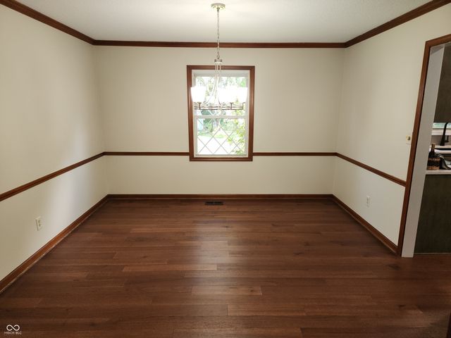 911 E Greyhound Pass, Carmel, IN 46032