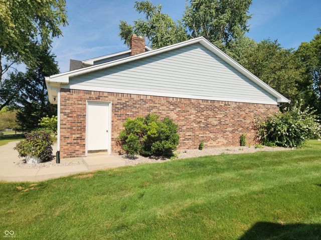 911 E Greyhound Pass, Carmel, IN 46032