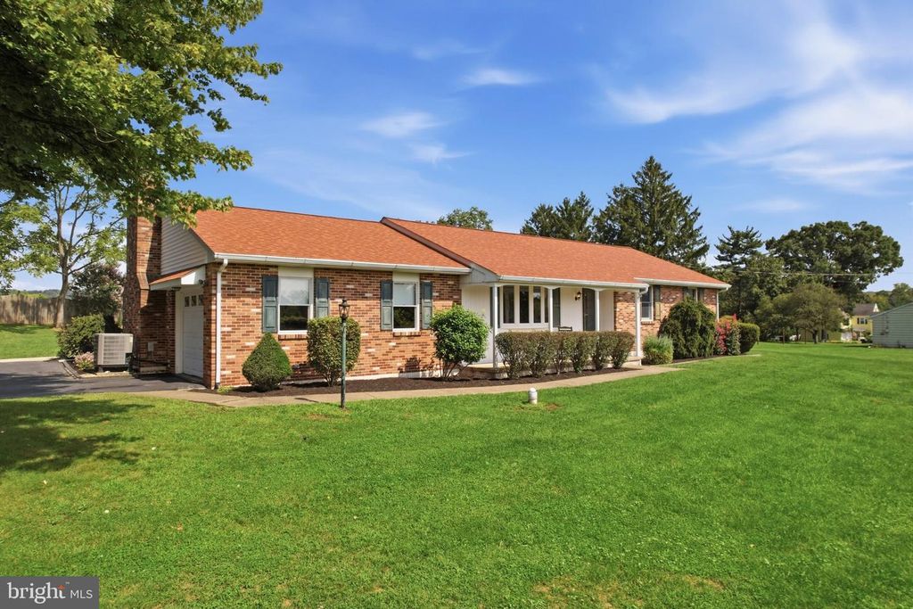 2199 WARNER SCHOOL RD, EAST GREENVILLE, PA 18041 — photo 3