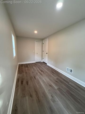 6423 Andersonville Road, Waterford Charter Township, MI 48329
