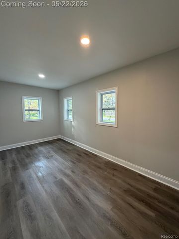 6423 Andersonville Road, Waterford Charter Township, MI 48329