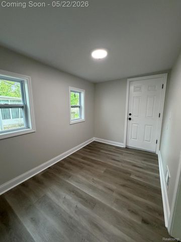 6423 Andersonville Road, Waterford Charter Township, MI 48329