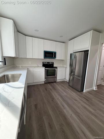 6423 Andersonville Road, Waterford Charter Township, MI 48329