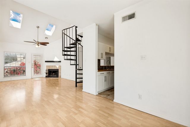 7151 Gaston Avenue 902, Dallas, TX 75214